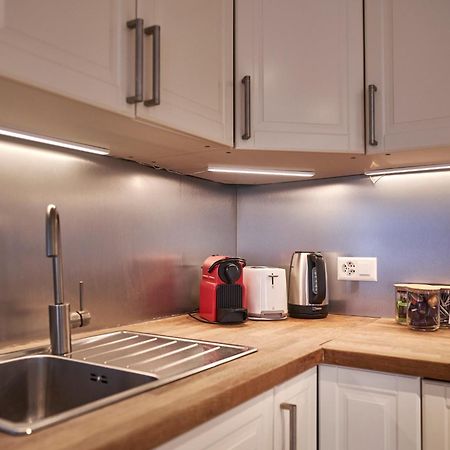 2 Bedroom Mountain View Apartment Интерлакен Экстерьер фото