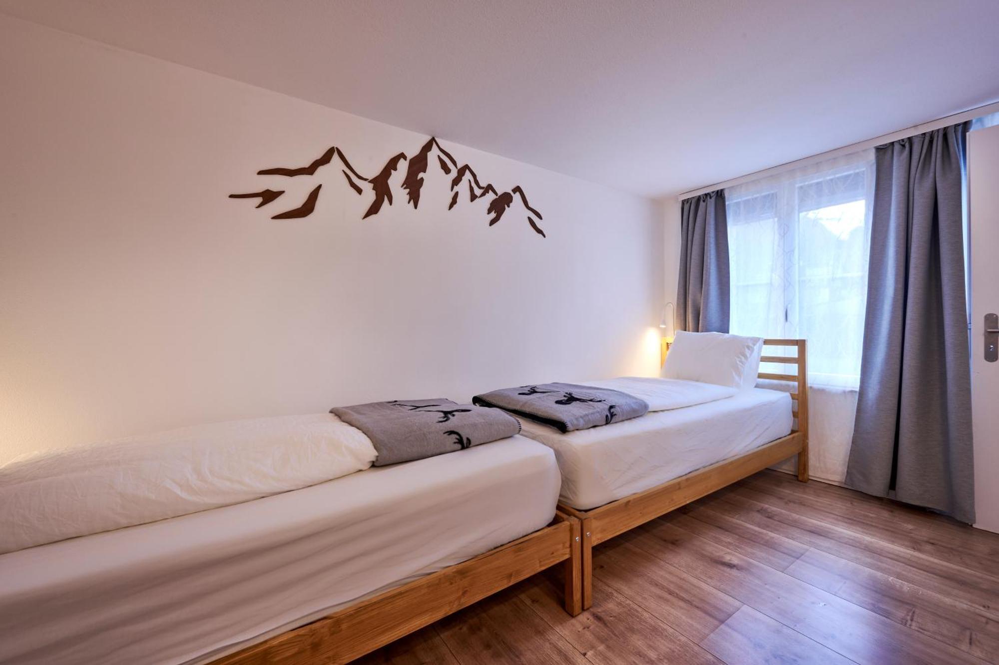 2 Bedroom Mountain View Apartment Интерлакен Экстерьер фото
