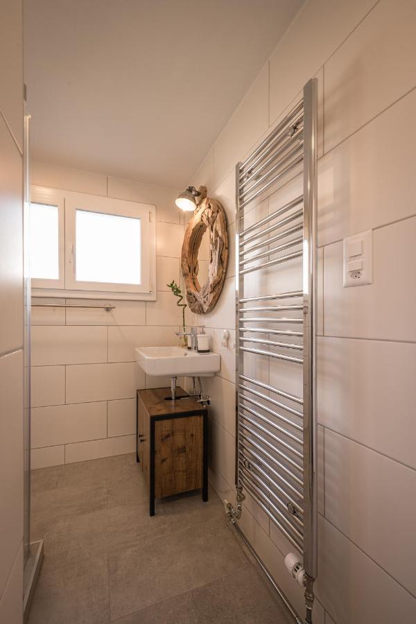 2 Bedroom Mountain View Apartment Интерлакен Экстерьер фото